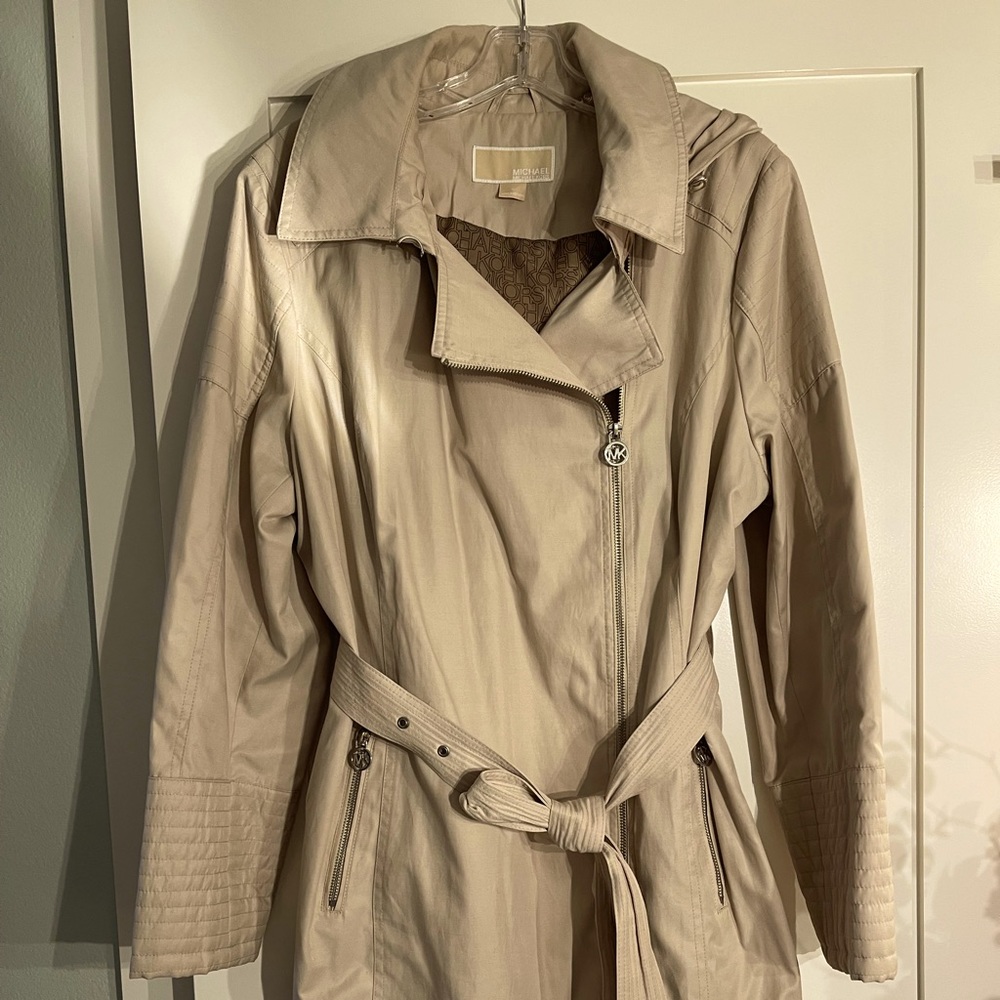 Rain jacket